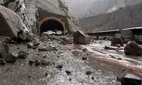 ویدئویی از ریزش وحشتناک کوه در محور هراز 