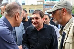 پسران شهید اسماعیل خطیب در مراسم چهلم پدرشان