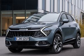 اشتباه عجیب راننده زن بعد از تحویل خودروی صفر کیلومتر