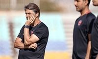 مربی پرسپولیس از نیمکت به سکوها تبعید شد