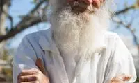 مردی که سنگ قبر نداشت تا از خاکش سبزه بروید!