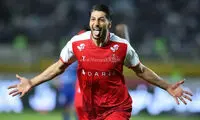 گل سرخ پرسپولیس دروازه استقلال را گشود