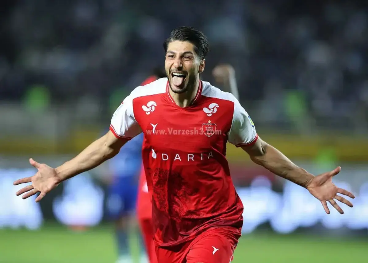 گل سرخ پرسپولیس دروازه استقلال را گشود