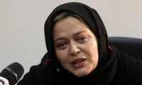 ویدئو سخنرانی بهاره رهنما بر روی مِنبَر در محرم