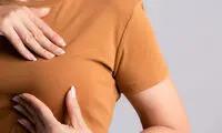 تزریق چربی به سینه + مزایا، عوارض، هزینه و ماندگاری