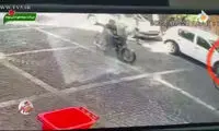 ببینید: وقاحت باورنکردنی زورگیر در حضور پلیس