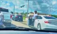 هفت‌تیرکشی مقابل قمه‌کشی وسط جاده!