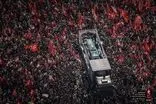 نمایی از خودروی حامل پیکر رهبر انقلاب در عراق