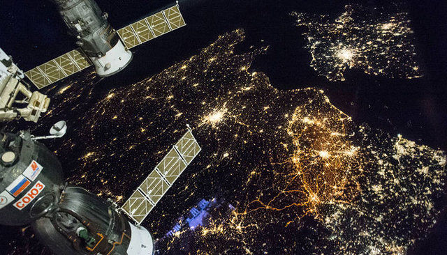 شب‌های روشن لندن و پاریس از ایستگاه فضایی