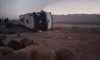 واژگونی اتوبوس مسافربری در یزد حادثه‌ساز شد