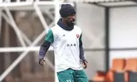 پرسپولیس مدافع جنجالی‌اش را کنار می‌گذارد؟