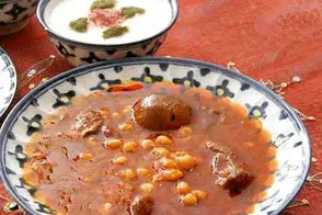 اگر نخودآب دوست دارید، این خورشت را از دست ندهید!