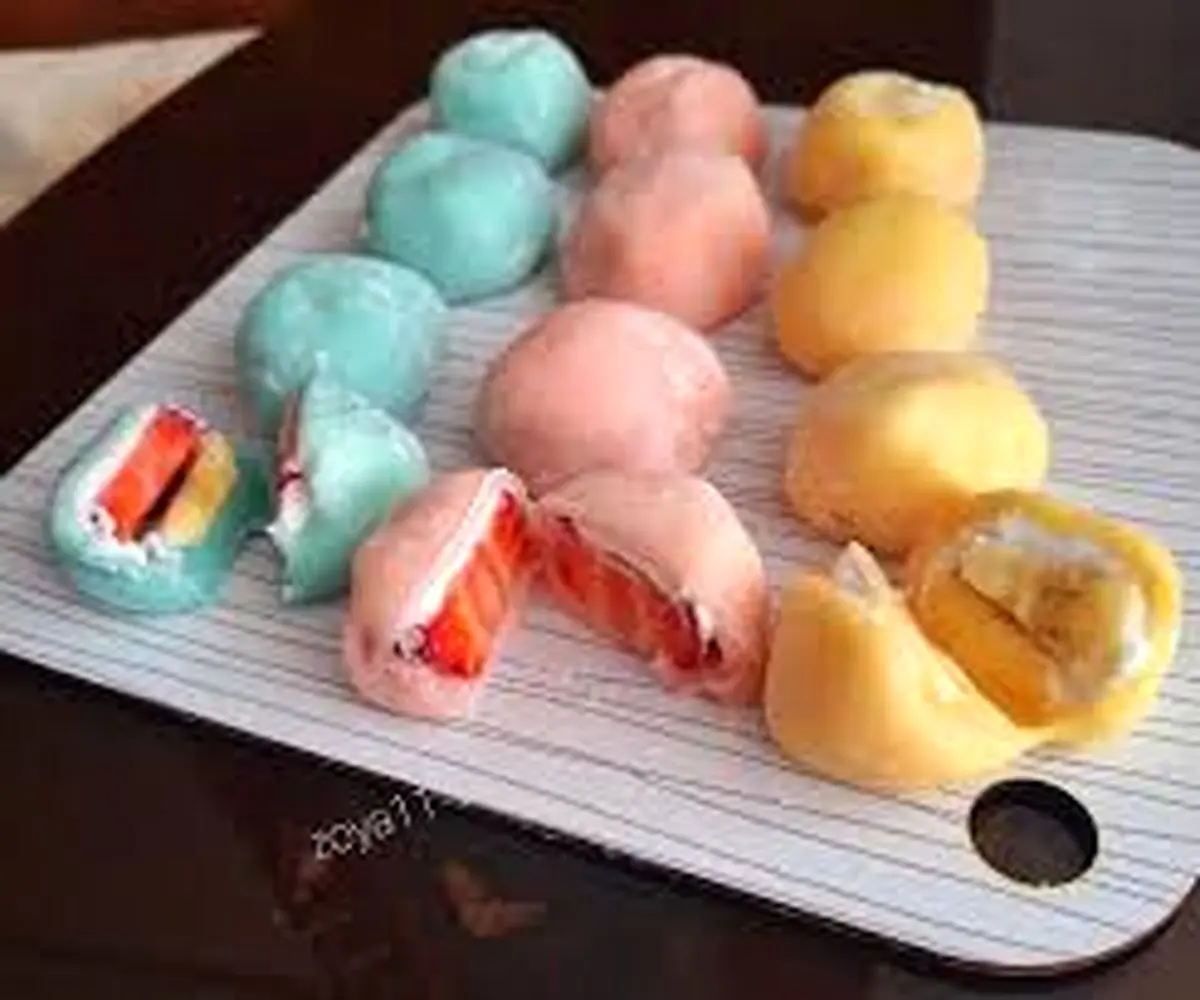 یک ایرانی راز پخت موچی در ژاپن را به نمایش گذاشت