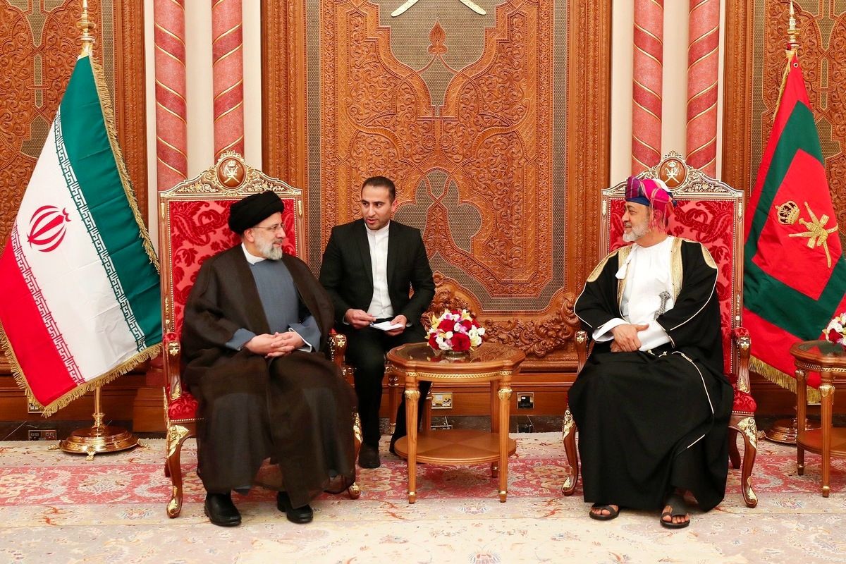 پالس‌های چند لایه سفر پادشاه عمان به تهران
