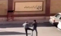 ویدئو ناراحت‌کننده از برخورد با یک دانش‌آموز در پرند