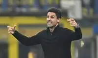 سرمربی آرسنال به حرکت طارمی معترض شد