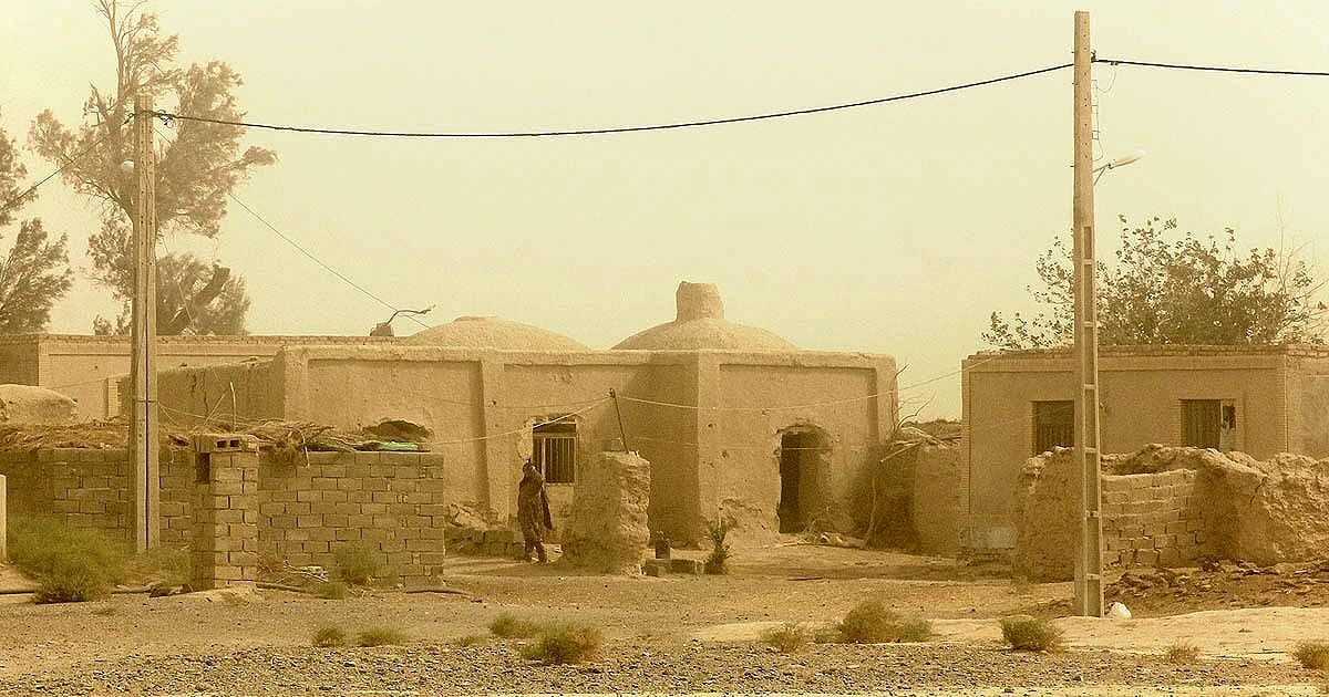 روستاهایی که در این گوشه ایران، خاک می‌شوند