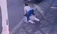 لحظه شکار دزد توسط دختر با دل و جرات