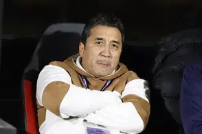 خداداد بعد از گل مردود تراکتور جنجال به پا کرد!