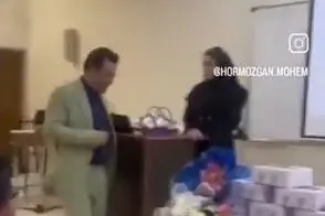 خواستگاری استاد از دانشجو در جلسه دفاع پایان‌نامه