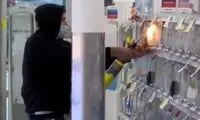 سرقت عجیب از یک فروشگاه با چراغ جوشکاری