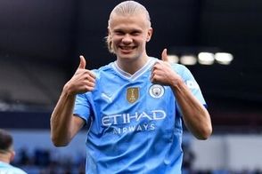 سورپرایز بامزه بچه‌غول برای کودکان انگلیس