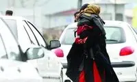 کاسبی جدید مردان در لباس زنانه!