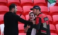 واکنش مسئولان ورزشگاه به تابلو «زن زندگی آزادی»
