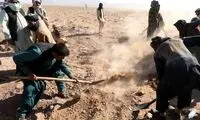 حفر قبر برای ۲۴۰۰ زلزله‌زده افغان