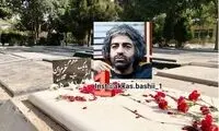 تصویری از مزار بابک خرمدین در قطعه هنرمندان