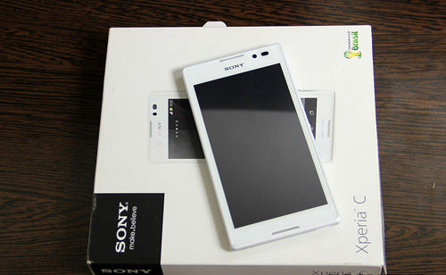 بررسی گوشی هوشمند Sony Xperia C