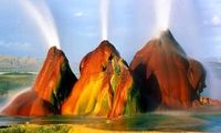 عجیب ترین آب گرم دنیا در آمریکا +عکس