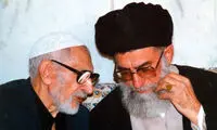 عکس: پدر شهید جهان آرا در کنار رهبری