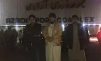 کری‌خوانی هواداران شب دربی مقابل استادیوم