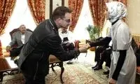 عکس: دختر و مترجم نخست وزیر ترکیه