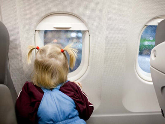 راههای مقابله با گوش درد نوزاد در هواپیما