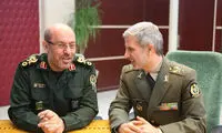 امیر حاتمی وزارت دفاع را تحویل گرفت