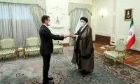 سفیرجدید آذربایجان استوارنامه خود را تقدیم کرد