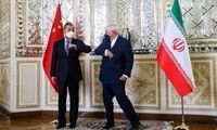 تصویر خاص از دیدار ظریف و وزیر خارجه چین