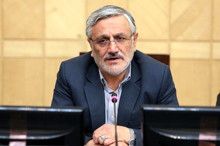 حمله به احمدی‌نژاد: به مردم گفتی خس و خاشاک