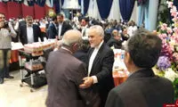 باهنر در مراسم عروسی دختر معاون احمدی‌نژاد