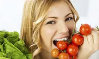 با این غذاها 10 سال جوان تر شوید