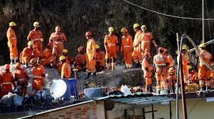 لحظه نجات ۴۱ کارگر پس از ۱۷ روز از زیر آوار تونل