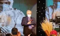 وزیر بهداشت نشان ویژه «مقاومت» گرفت