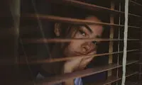 با بی‌حوصلگی نجنگید، در آغوشش بکشید