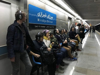 پرفورمنس متفاوت آلمانی‌ها در خیابان‌های تهران