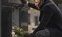 تصویرسازیِ فوق‌العاده از حضور پله بر مزار مارادونا