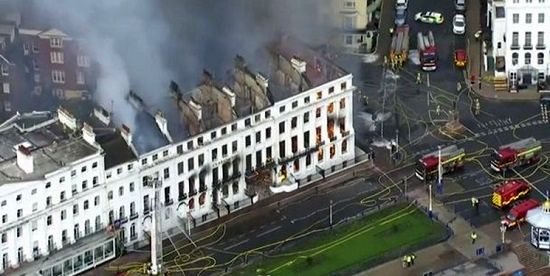 آتش‌سوزی گسترده در هتل انگلیسی