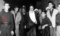 عکسی دیده نشده از امام (ره) در دسته عزاداری