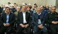 احمدی نژاد در کنار جهانگیری در دیدار با رهبری